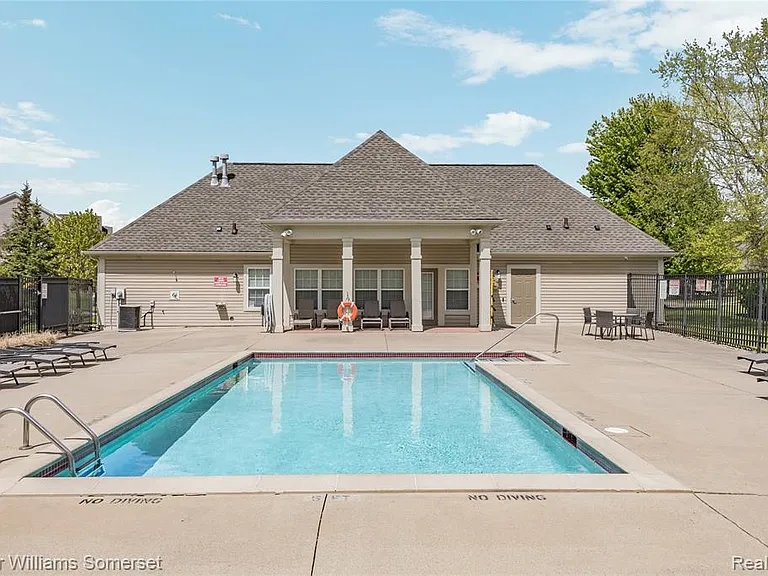 1128 Alameda Blvd — Photo 37