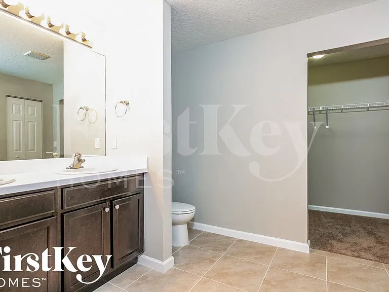 961 SW College Park Rd — Photo 10