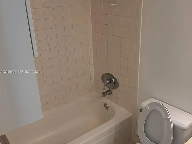 800 N Miami Ave #E-1001 — Photo 13