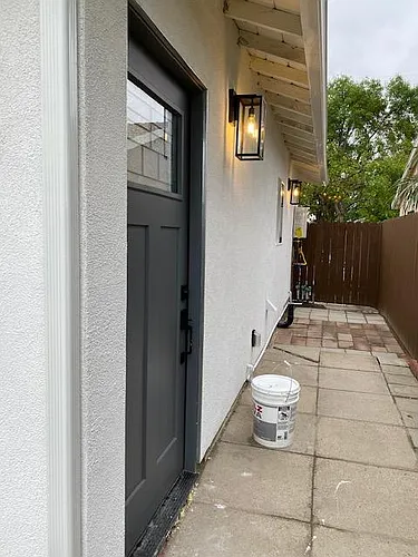 10410 Gloria Ave Photo 1