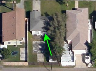 450 48th Ave N, Saint Petersburg, FL 33703