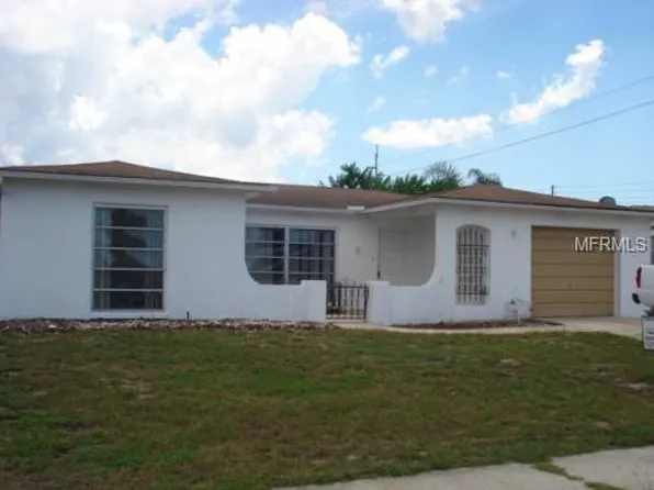 8124 Monarch Dr, Port Richey, FL 34668