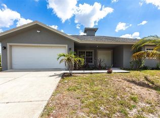 906 E 10th St, Lehigh Acres, FL 33972