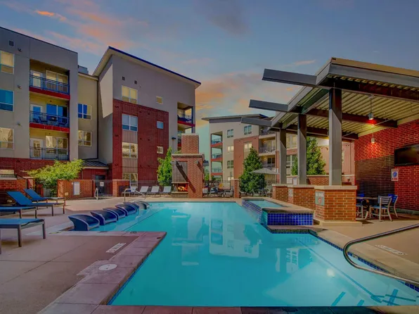 Mason at Alameda Station