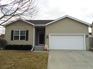 2606 River Meadows Dr, Des Moines, IA 50320