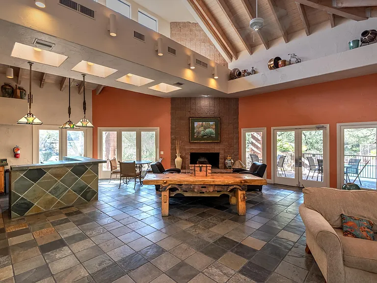 6655 N Canyon Crest Dr #9253 — Photo 25