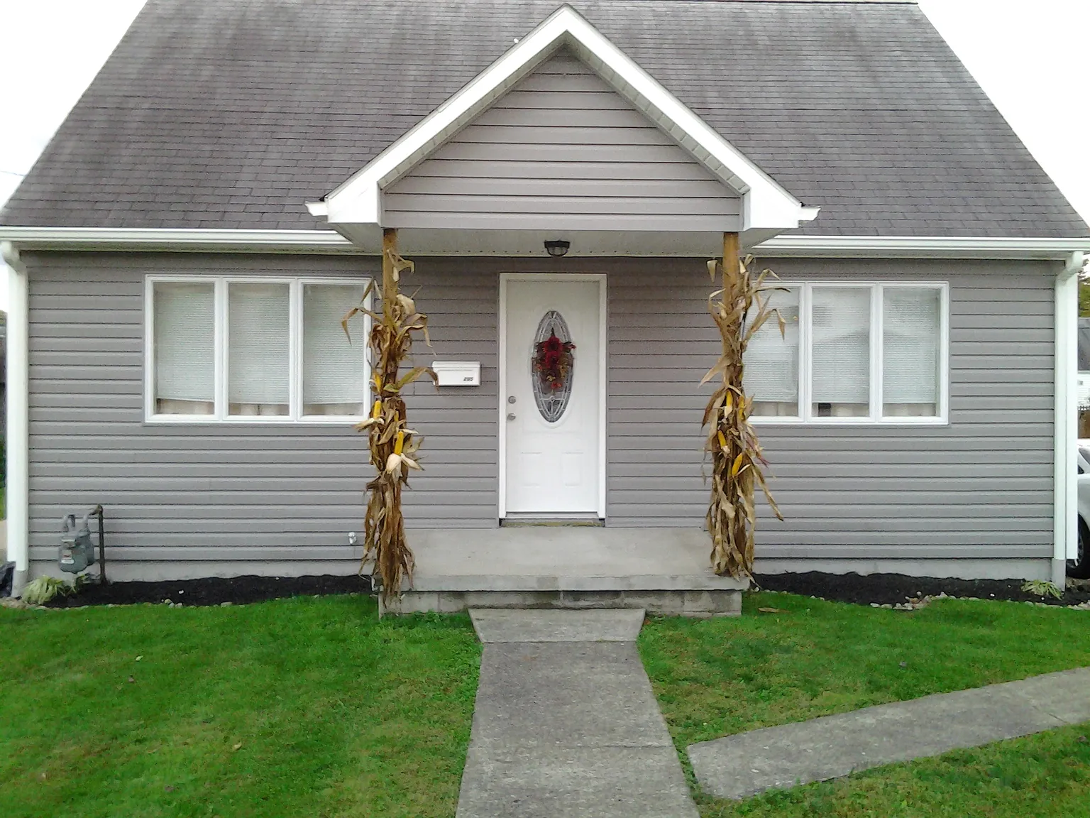 205 Sangston Ave photo 1