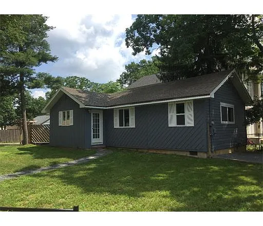20 Newark Ave photo 1