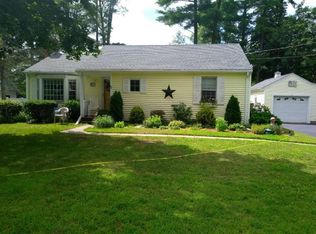 2 Sunset Ave, Middleboro, MA 02346
