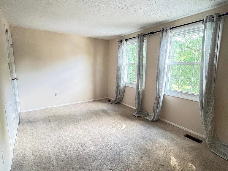 11149 Captains Walk Ct — Photo 5