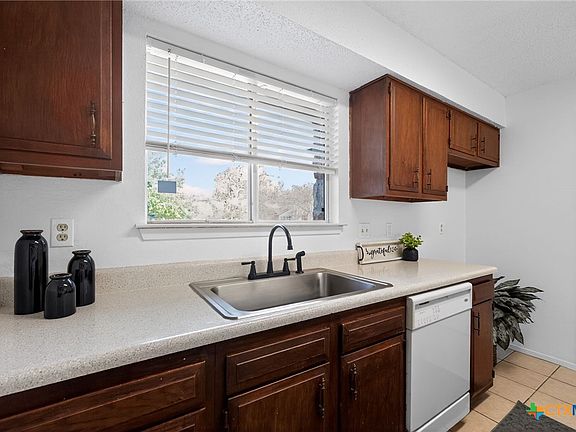 5th image of 9709 Meadowheath Dr