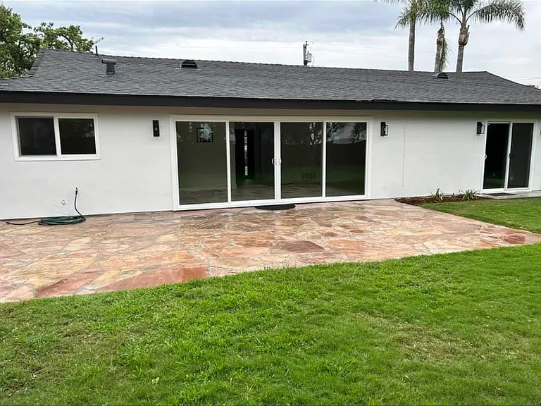 1738 Dora Dr — Photo 2