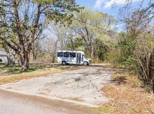 2351 Plantation Dr, Baton Rouge, LA 70807