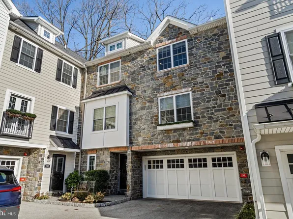 219 E Montgomery Ave #6, Ardmore, PA 19003