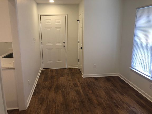 4th image of 3148 Driftwood Dr APT A