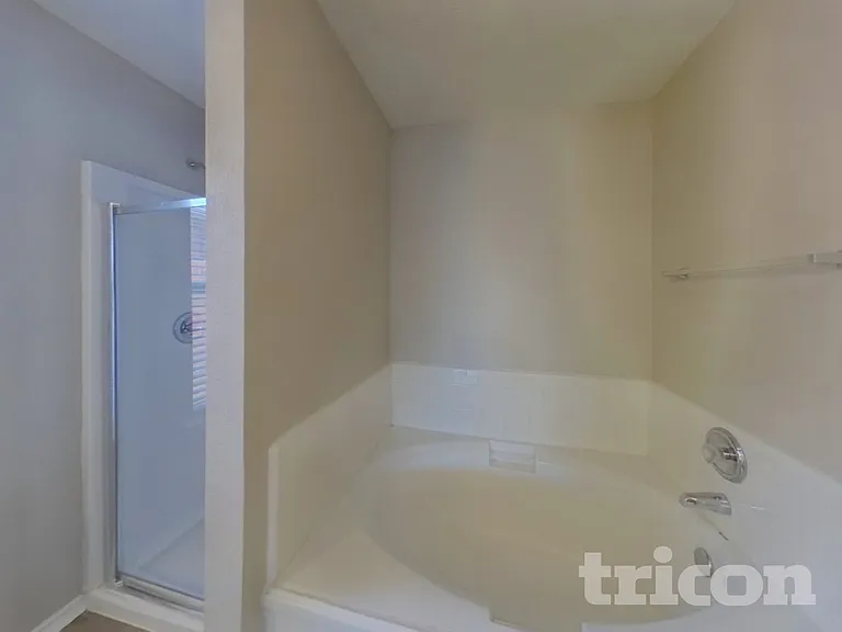 1308 Stetson Trl — Photo 12