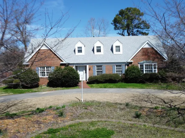 1030 Thorntree Dr, Dyersburg, TN 38024