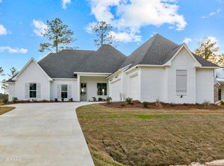 107 Charleston Ln, Madison, MS 39110