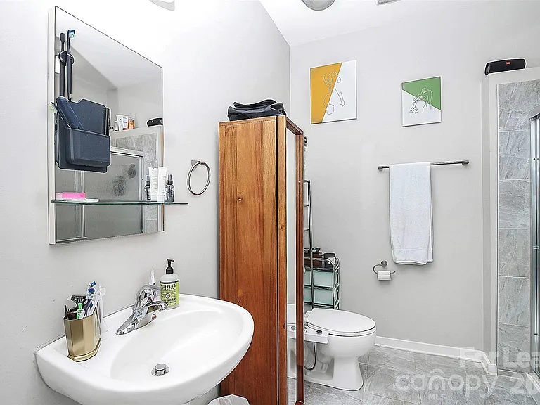 1220 Caldwell St — Photo 10