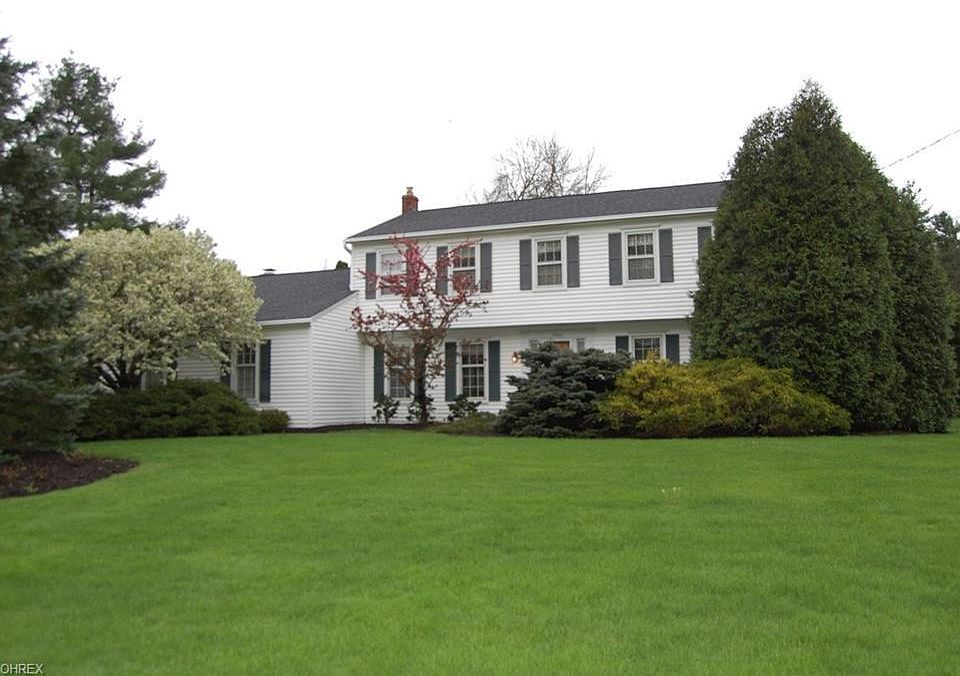 1st image of 2466 Cambridge Dr