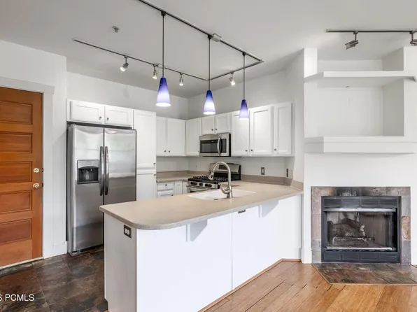8430 Pointe Rd APT G11, Park City, UT 84098