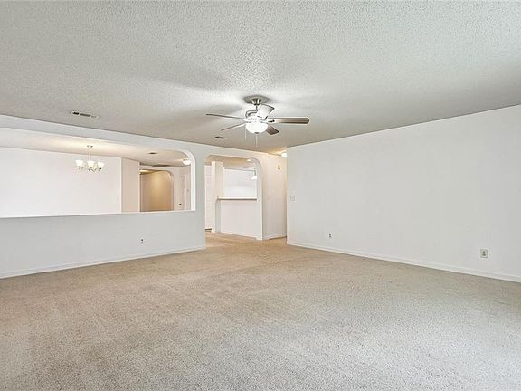 3rd image of 1108 Clairise Ct
