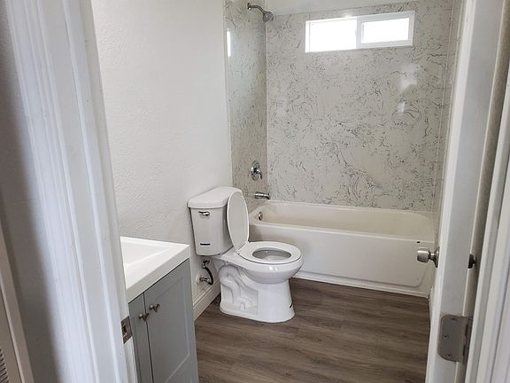 4th image of 1738 Linda Ave APT G