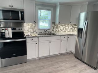 123 E James St #B, Mount Olive, NC 28365
