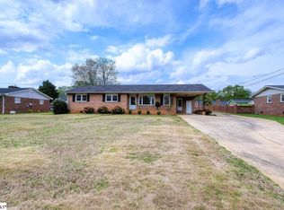 117 Benjamin Ave, Greer, SC 29651