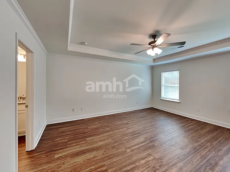 542 Slew Dr — Photo 11