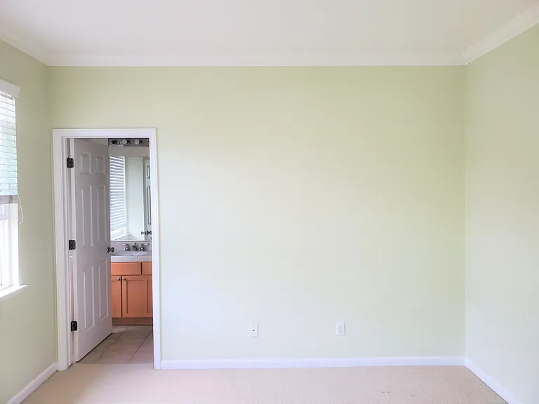 1036 Keeble Ct — Photo 3