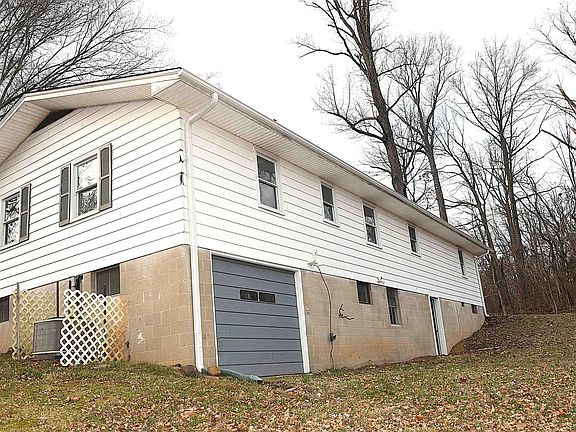 3rd image of 15336 County Farm Rd