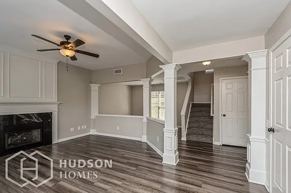 1404 Sagestone Ct — Photo 4