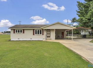 302 Debeth Plz N, Athens, AL 35611