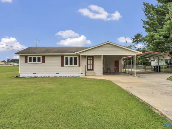 302 Debeth Plz N, Athens, AL 35611