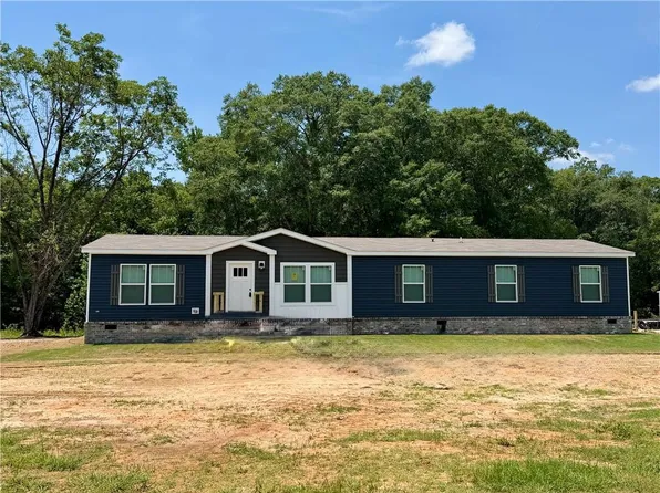 2 Fuqua Rd, Seale, AL 36875