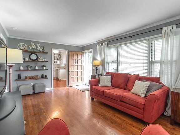 5th image of 5109 W 56th St