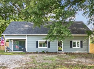 6891 Fairview St, Gloucester, VA 23061
