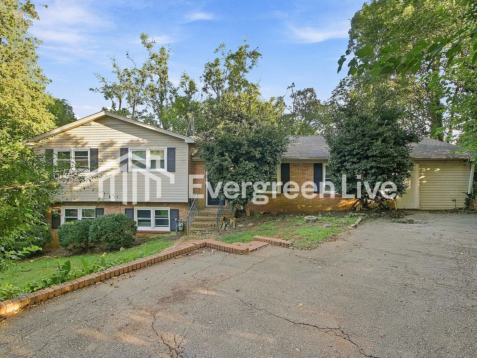 3 bed, 2.0 bath, 1531 sqft, $1,745 — Photo 1