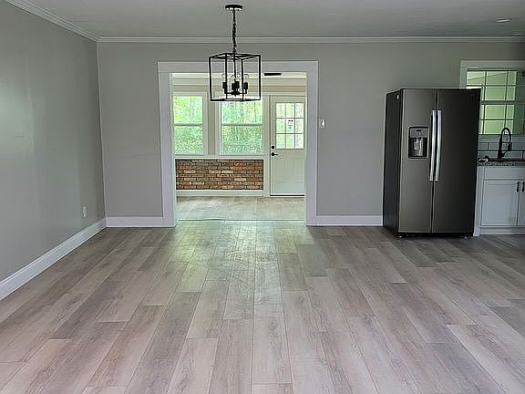 5th image of 160 Pelt Ln