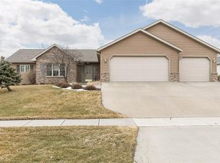 740 Black Bear Bnd, North Liberty, IA 52317