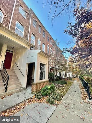 Building Photo - 12436B Liberty Bridge Rd #305B