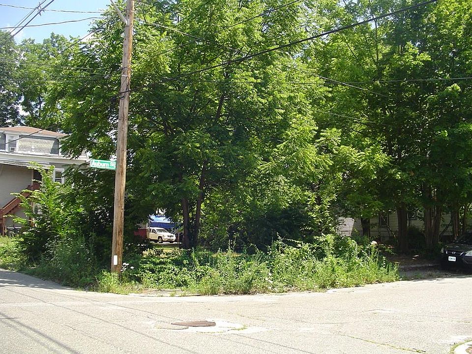 2nd image of 101 Auburn St