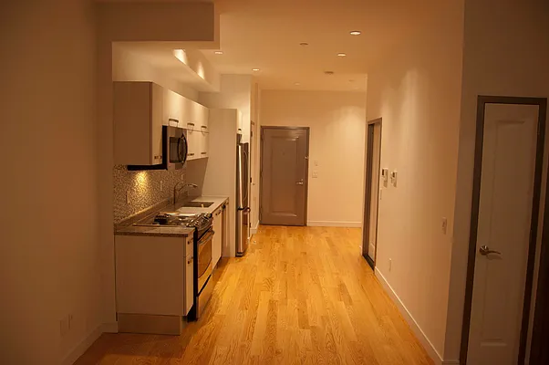 Rented by Diligent Searches Realty LLC | media 31