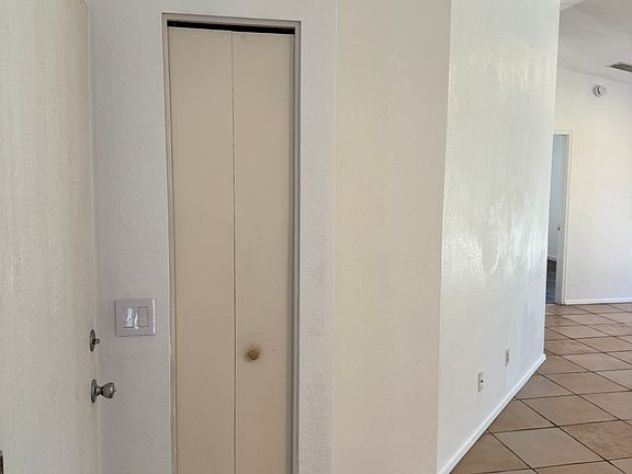 5th image of 2560 W Tenbrook Way