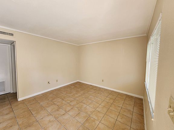 2nd image of 1761 Fowler St APT 9