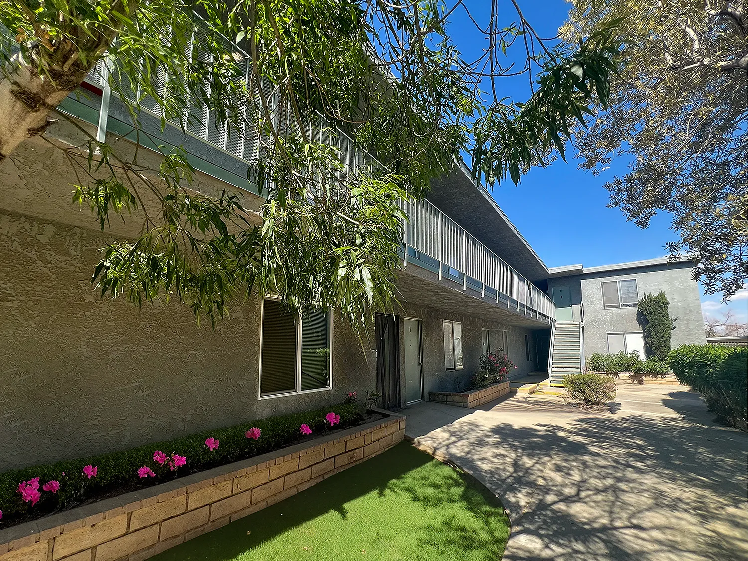 Parkside Apartments — Photo 2