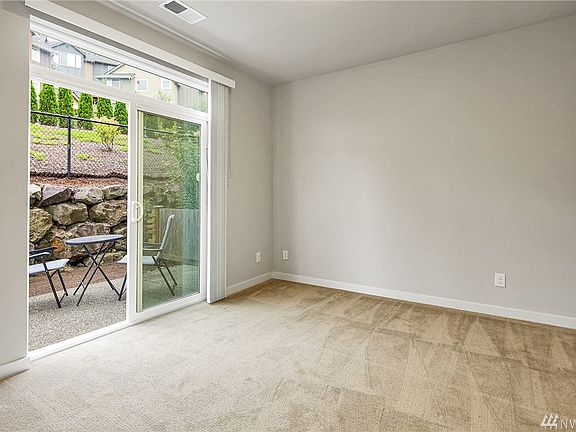 5th image of 23000 NE 8th St Unit G-1