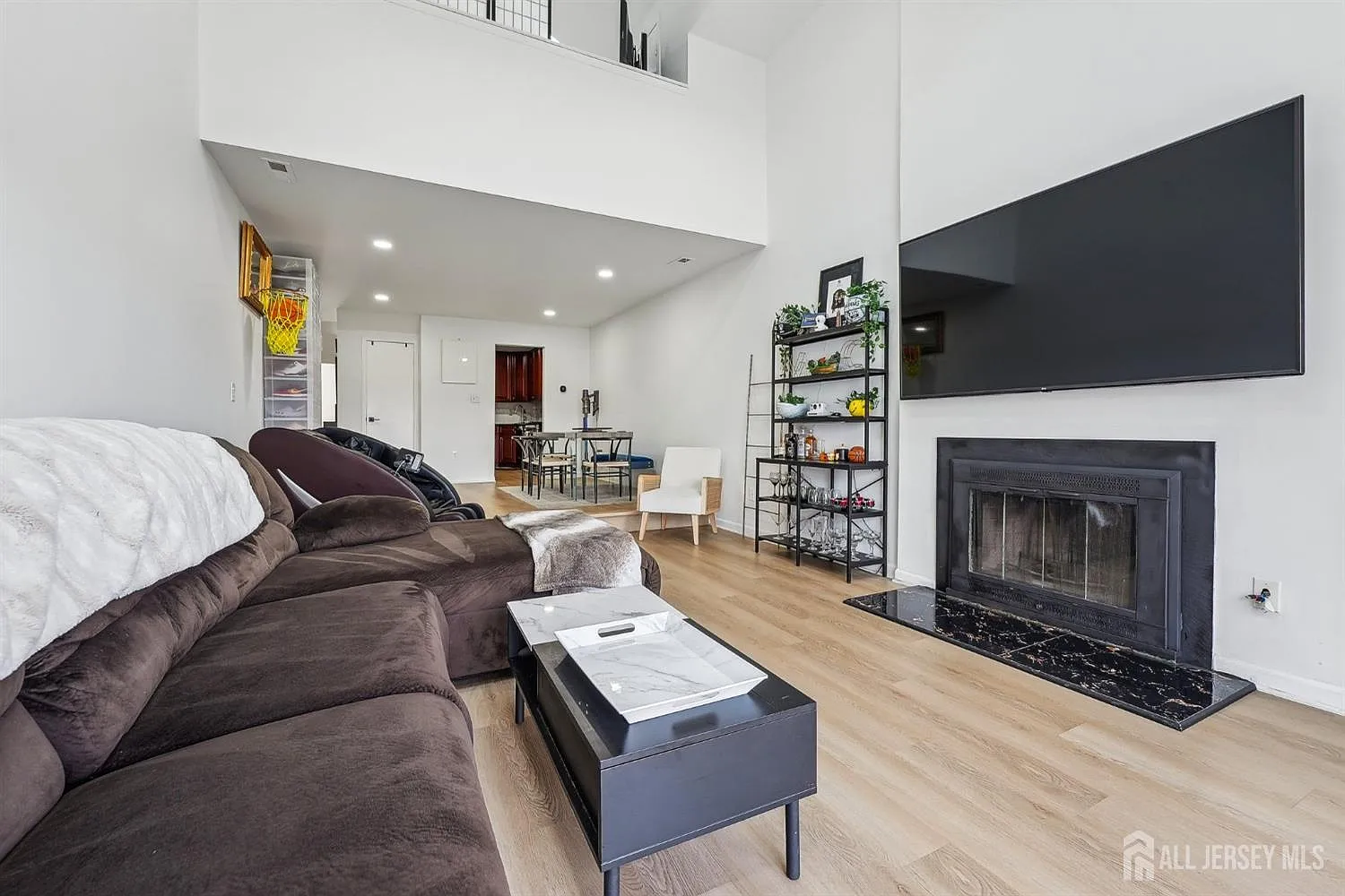 1105 Jesse Way photo 1
