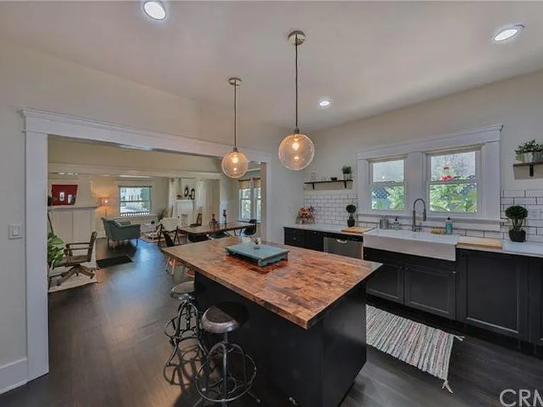449 Walnut Ave — Photo 3